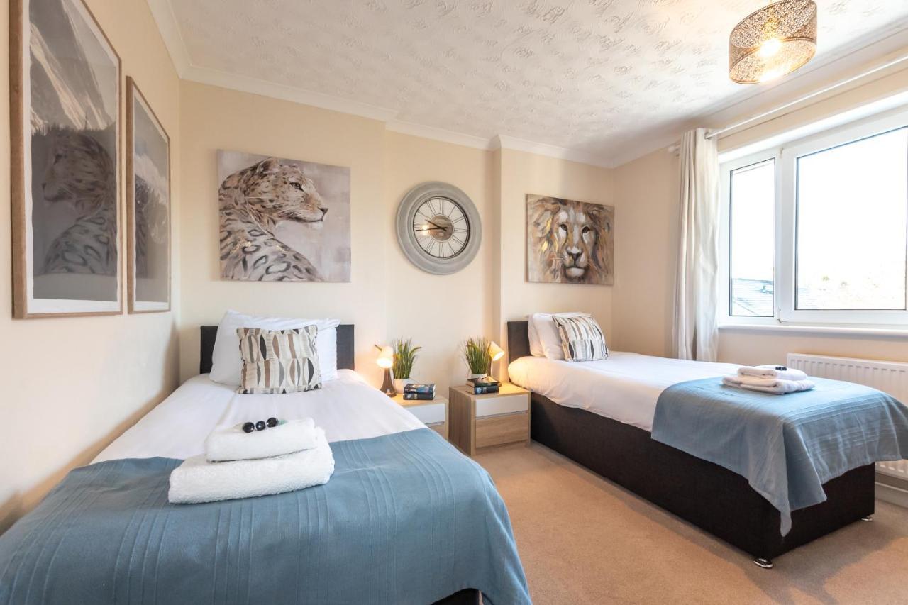 Cheerful 3-Bedroom Douglas House With Patio Southampton Luaran gambar