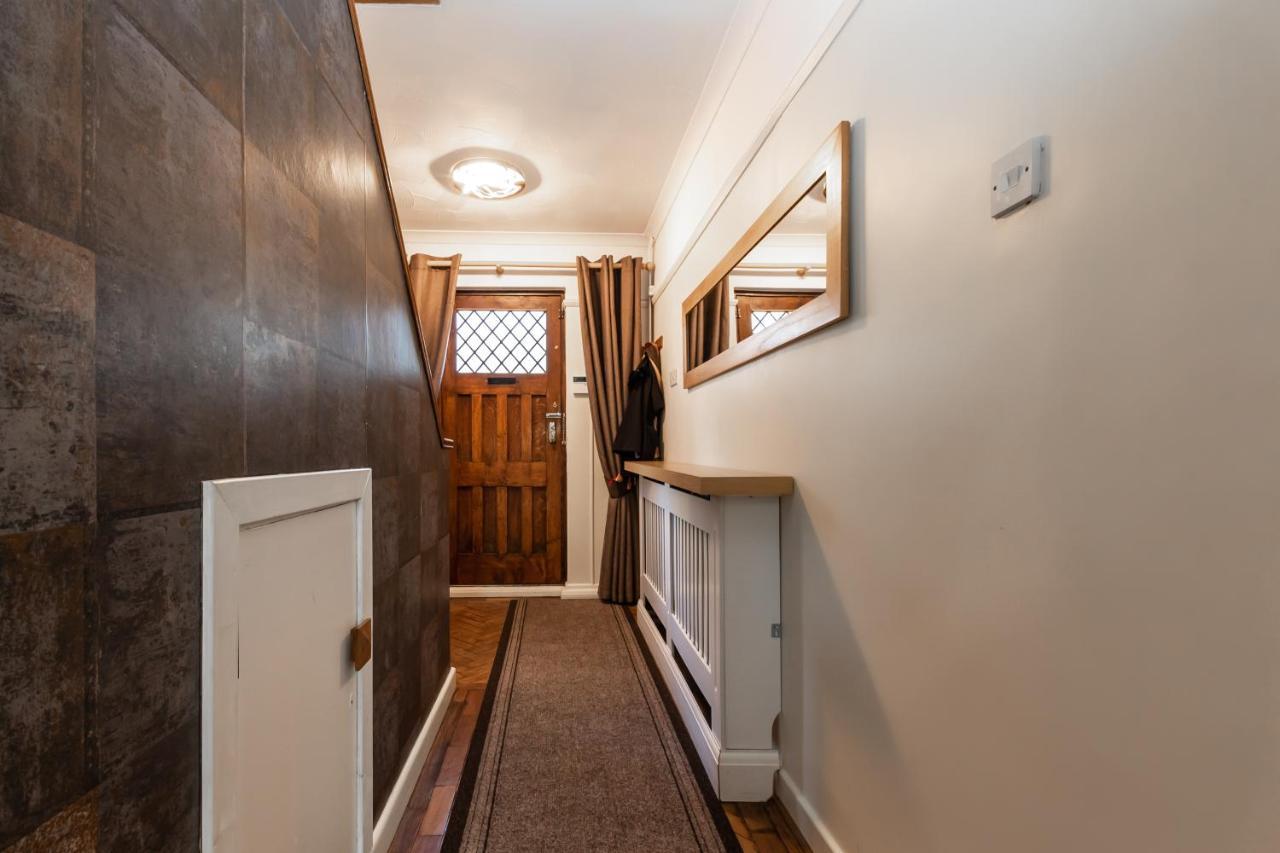 Cheerful 3-Bedroom Douglas House With Patio Southampton Luaran gambar