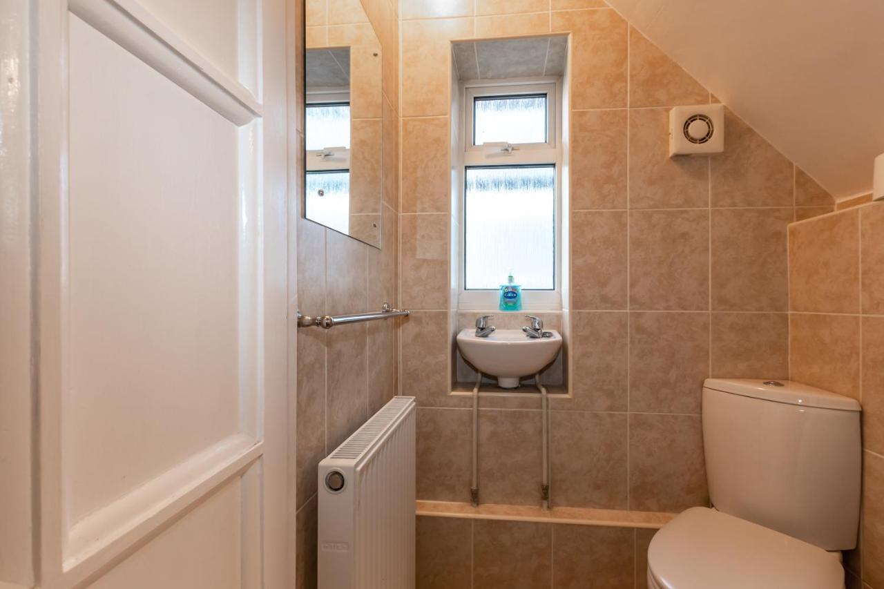Cheerful 3-Bedroom Douglas House With Patio Southampton Luaran gambar