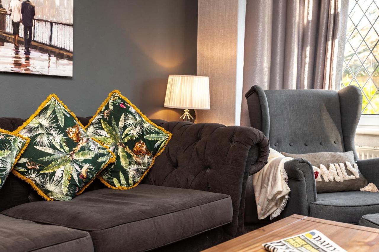 Cheerful 3-Bedroom Douglas House With Patio Southampton Luaran gambar