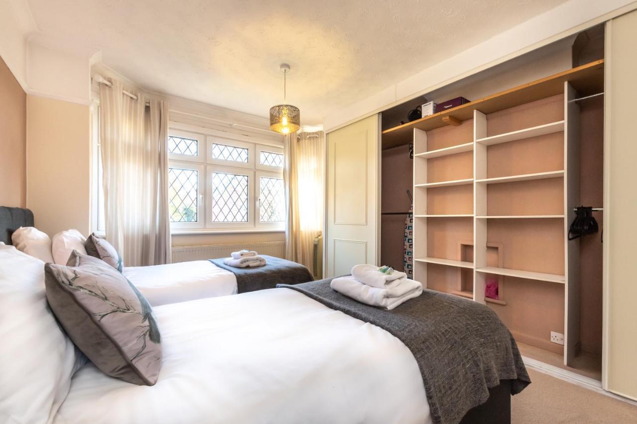 Cheerful 3-Bedroom Douglas House With Patio Southampton Luaran gambar