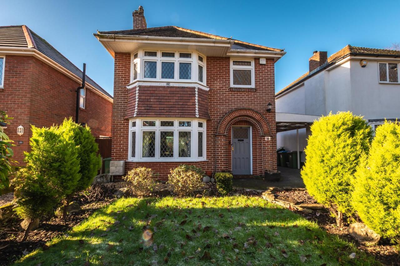 Cheerful 3-Bedroom Douglas House With Patio Southampton Luaran gambar